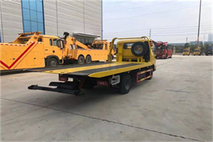 龙潭湖非事故拖车