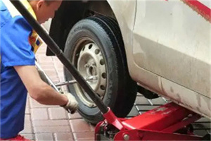 龙潭湖附近拖车24小时服务热线电话