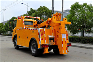 龙潭湖高速路拖车费