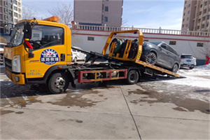 龙潭湖救援拖车费用怎么算